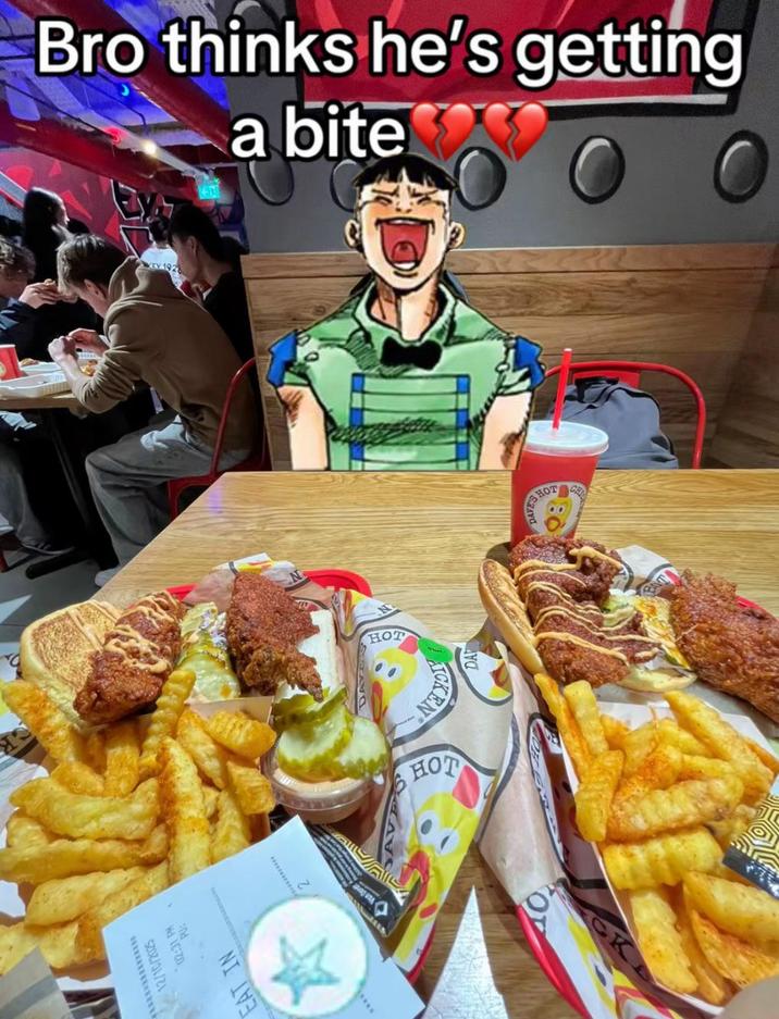 CR 12/10/2025 Ha 12:20 EAT IN Bro thinks he's getting a bite KEY 192 Van Dordr HOT HOT 0% CK HOT