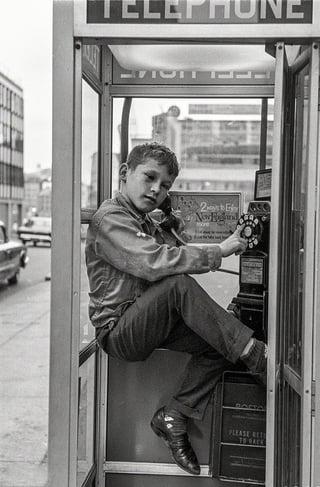 TELEPHONE 2be PLEASE REE To Dark