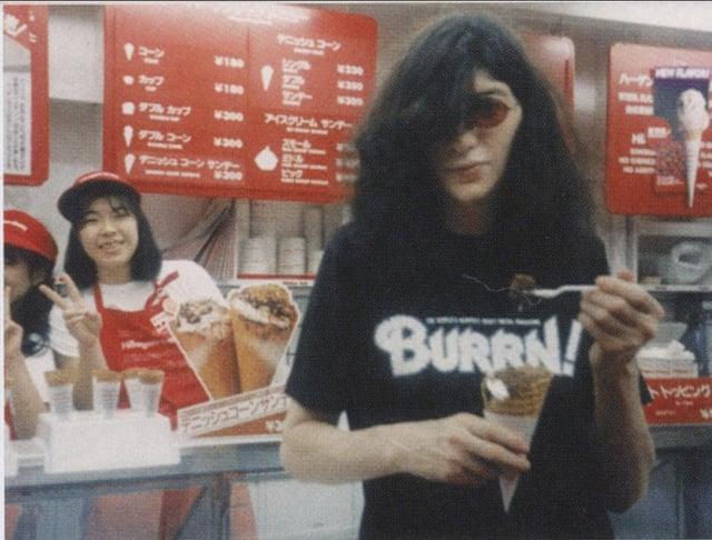 デニッシュコーンッショ BURRN! 9 トトッピング DOCK ダブルカップ - OCER OVER GOCR LA コンサー OOCA DOCR 00 A