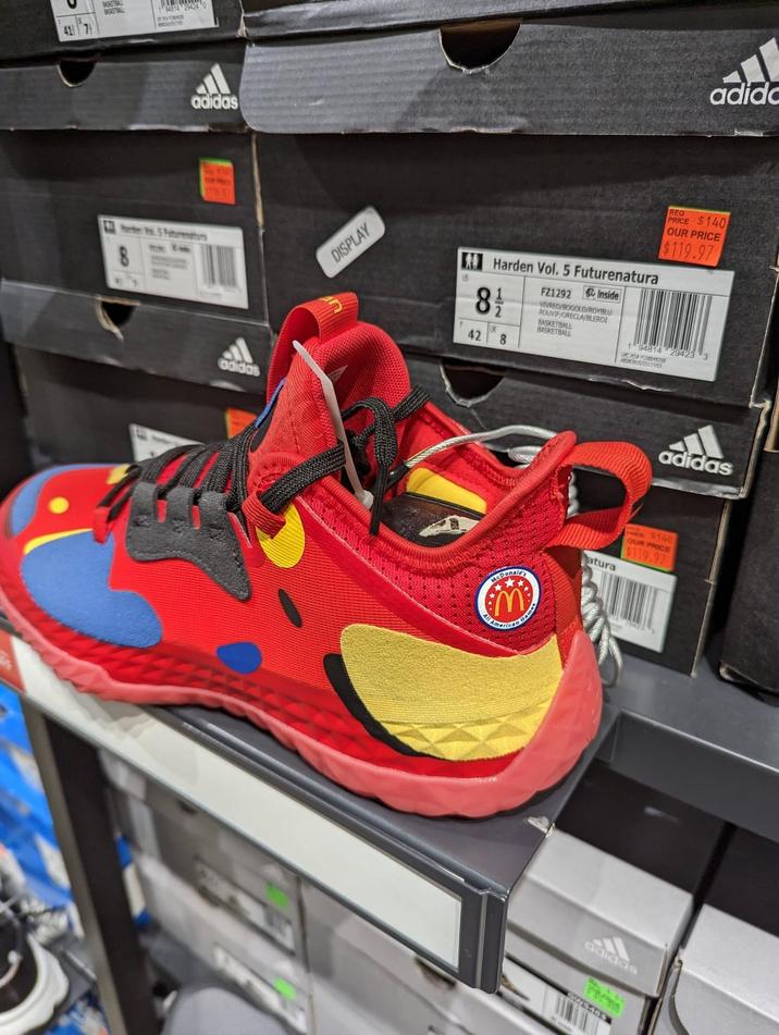 41 74 BASKETBALL BASKETBALL 94814 29424 adidas Herder 5 Patent adidas DISPLAY adida Harden Vol. 5 Futurenatura FZ1292 Inside US 8 1/20 42 8 VIVRED/BOGOLD/ROYBLU ROUVIF/ORECLA/BLEROI BASKETBALL BASKETBALL REG $140 PRICE OUR PRICE $119.97 1 94814 29423 "3 adidas McDonald m All Ameri atura Pake $140 OUR PRICE $119.97 adidas
