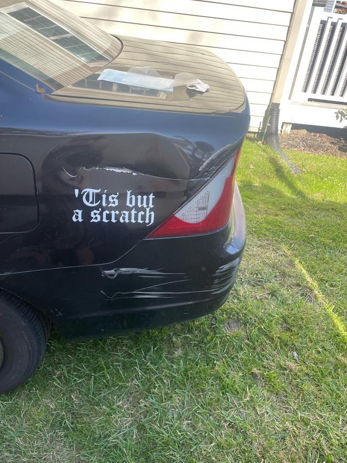 'Tis but a scratch 水