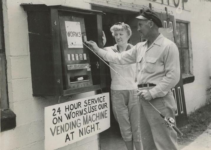 WORMS 24 HOUR SERVICE ON WORMS.USE OUR VENDING MACHINE AT NIGHT.