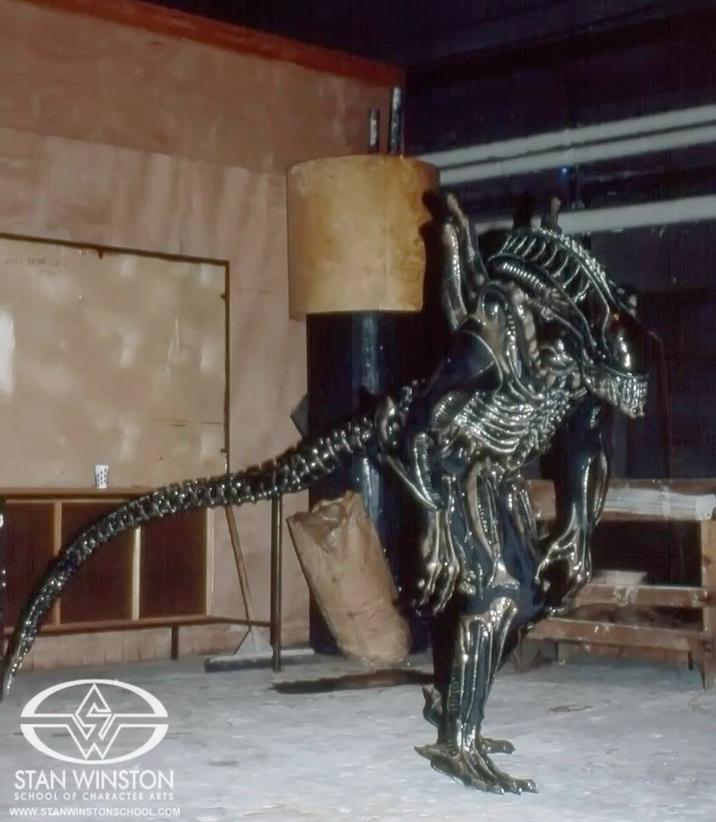 STAN WINSTON SCHOOL OF CHARACTER ARTS www.STANWINSTONSCHOOL.COM