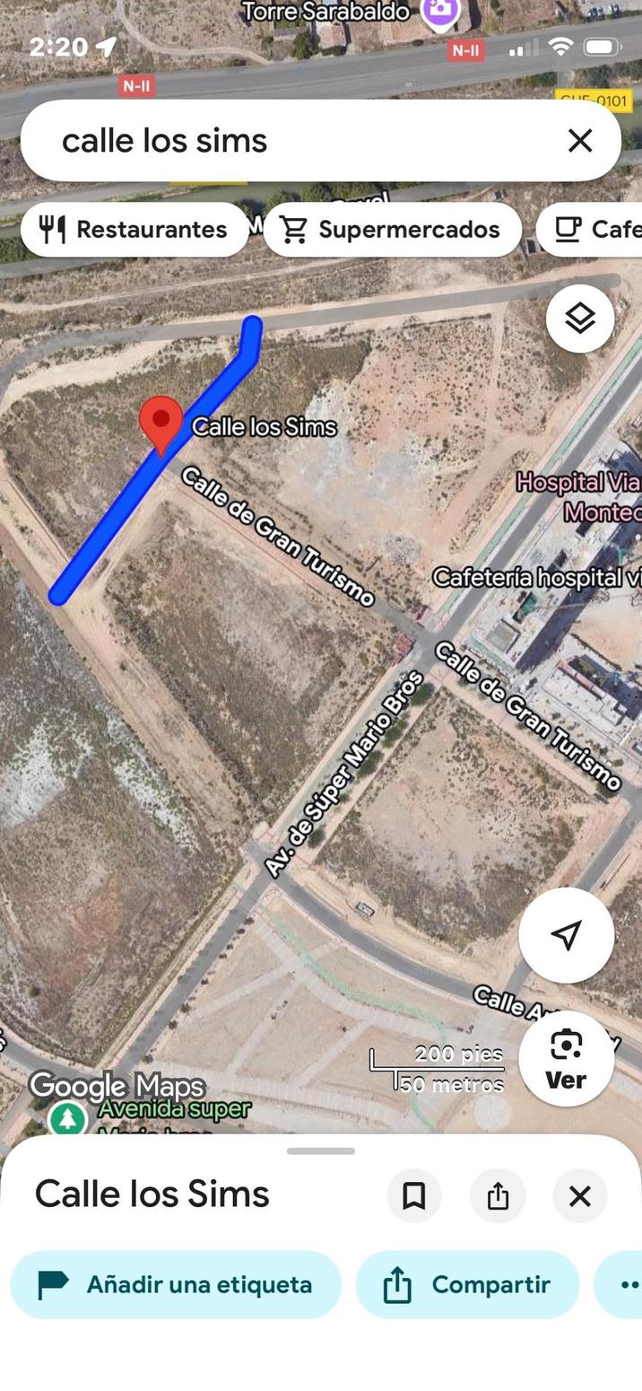 2:201 N-II Torre Sarabaldo calle los sims 41 Restaurantes N-II ☑ 0101 Supermercados □ Cafe Calle los Sims Calle de Gran Turismo Hospital Via Montec Cafetería hospital vi Google Maps Av. de Super Mario Bros 53073 Calle de Gran Turismo LEVER Calle A 200 pies 150 metros Ver Avenida super Calle los Sims ☐ ✓ Añadir una etiqueta Compartir