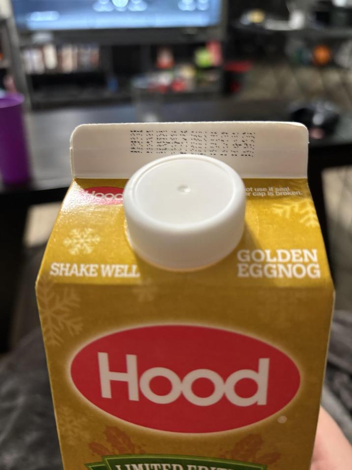Wood ot use it seal er cap is broken. SHAKE WELL GOLDEN EGGNOG Hood I IMITED ED