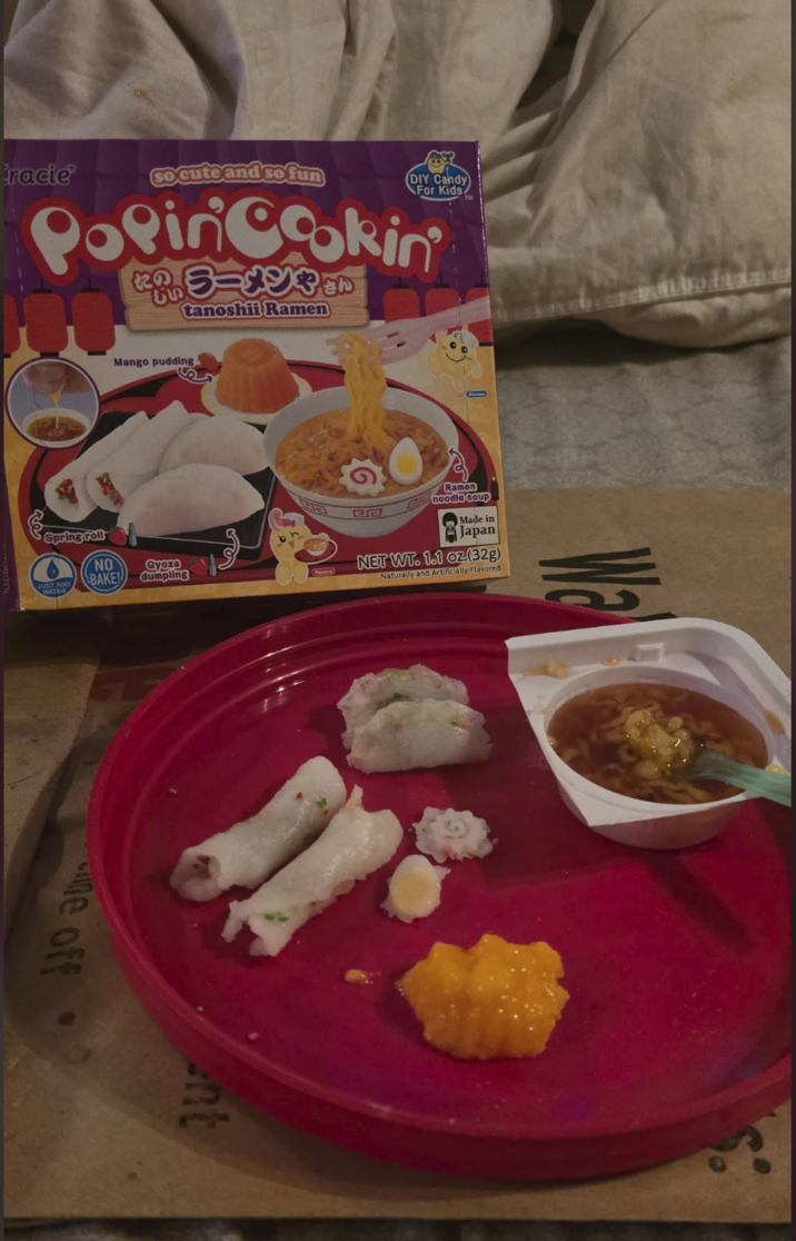 racie So cute and so fun DIY Candy For Kids Popin Cookin たの ラーメンやさん 65 tanoshii Ramen Spring roll Mango pudding. NO BAKE! Gyoza dumpling ne off Ramen noodle Coup Made in Japan NET WT. 1.1 oz.(32g) Naturally and Artificially Flavored