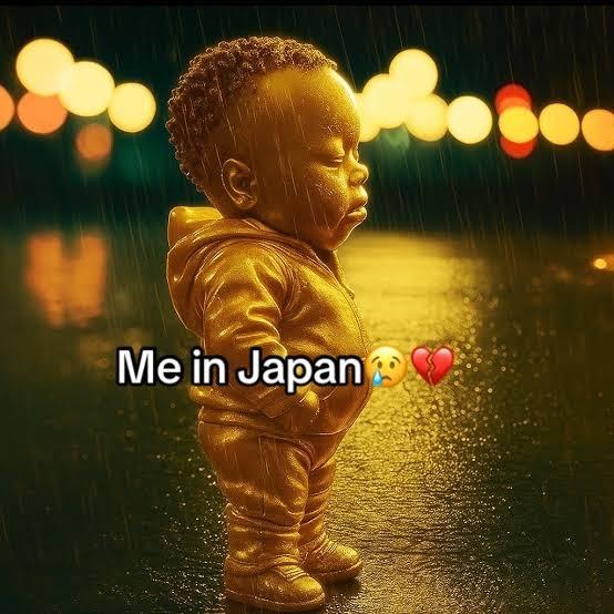 The "Montgomery Swizzenbocher":https://knowyourmeme.com/memes/montgomery-swizzenbocher version of the "Me in Japan" "meme":https://knowyourmeme.com/memes/memes, showing the gold little boy standing in the rain.