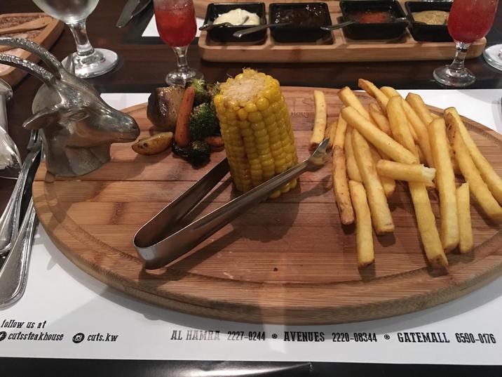 HOU follow us at cutssteakhouse cuts.kw AL HAMRA 2227-0244 AVENUES 2220-08344 GATEMALL 6590-0176