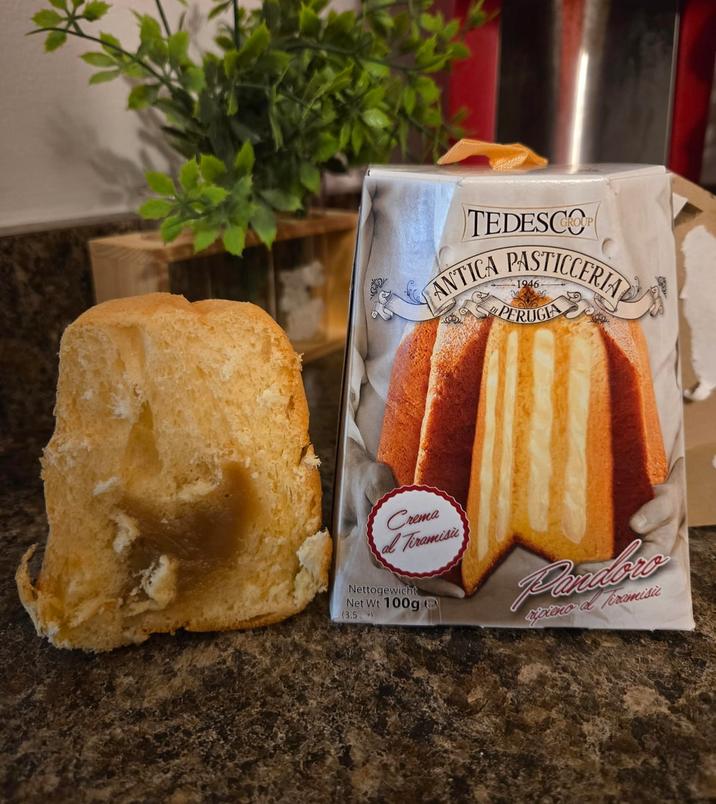 TEDESCOP ANTICA PASTICCERIA PERUGIA Crema al Tiramisu Nettogewicht Net Wt 100g (3.5) Pandoro foteno a Tiramisu
