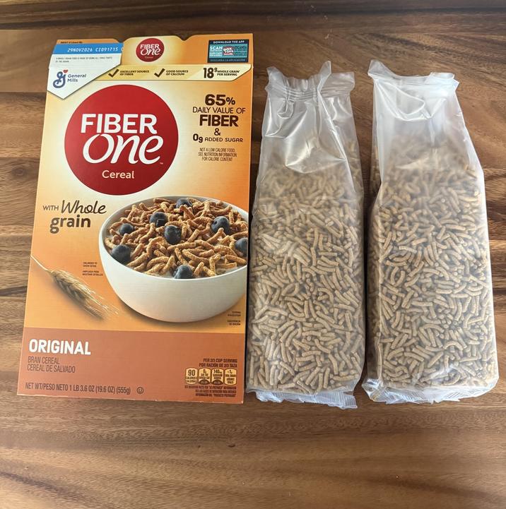 29NOV2026 CI091715 FIBER One DOWNLOAD THE APP SCAN BOX ESCANEA DESCARCA LA APLICACION General EXCELLENT SOURCE OF FIBER COOD SOURCE OF CALCIUM 18 SWHOLE CRAIN PER SERVING Mills FIBER One Cereal 65% DAILY VALUE OF FIBER & Og ADDED SUGAR NOT A LOW CALORIE FOOD, SEE NUTRITION INFORMATION FOR CALORIE CONTENT WITH Whole grain AMPLINGA FRA SUGGESTION SUGERENCIA DEAD ORIGINAL BRAN CEREAL CEREAL DE SALVADO NET WT/PESO NETO 1 LB 3.6 OZ (19.6 OZ) (555g) PER 2/3 CUP SERVING POR RACIÓN DE 2/3 TAZA 90 140 保買 CALORIES BRASA FORMACE DEL PRODUCTS PEMA