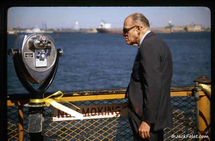MOKING JackFalat.com