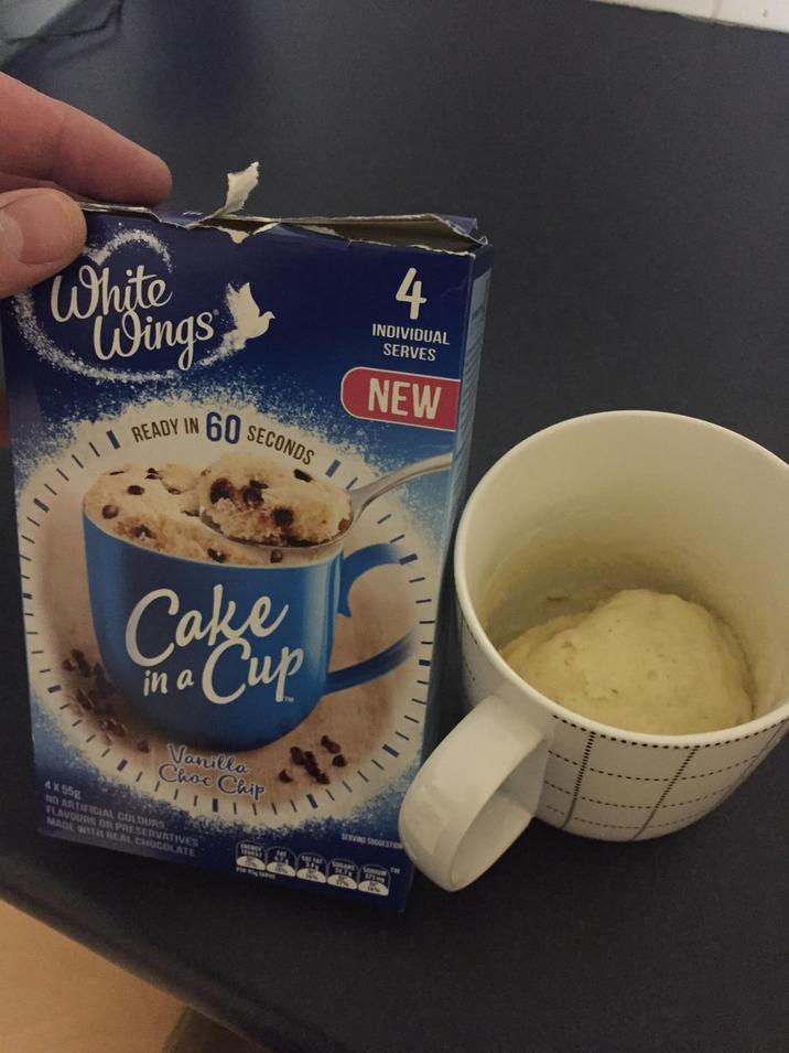 Whitings READY IN 60 SECONDS 4 INDIVIDUAL SERVES NEW Cake Cup in a Vanilla Choc Chip 4x55g NO ARTIFICIAL COLOURS. FLAVOURS OR PRESERVATIVES MADE WITH REAL CHOCOLATE FOR F5 SERVE SERVING SUGGESTION