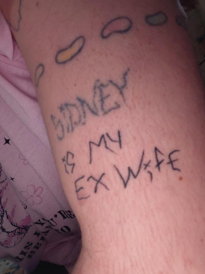 I SI BEY O SAM DNEY IS MY EX WIFE 900