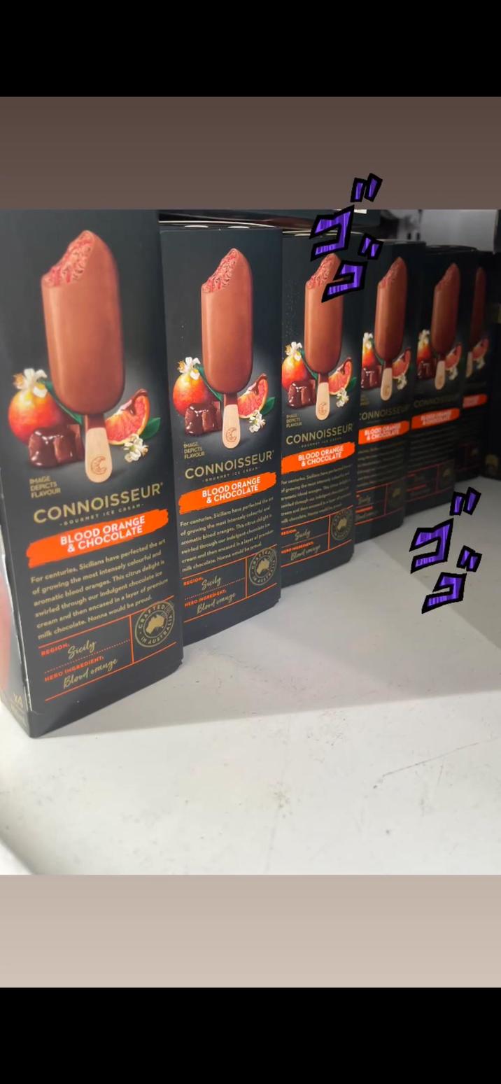名 IMAGE DEPICTS FLAVOUR CONNOISSEUR -GOURMET ICE CREAM- BLOOD ORANGE & CHOCOLATE For centuries, Sicilians have perfected the art of growing the most intensely colourful and aromatic blood oranges. This citrus delight is swirled through our indulgent chocolate ice cream and then encased in a layer of premium milk chocolate. Nonna would be proud. REGION Sicily HERO INGREDIENT Blood orange STRALI AUSTR IMAGE DEPICTS FLAVOUR CONNOISSEUR COOURNET ICE CREAM BLOOD ORANGE & CHOCOLATE For centuries, Sicilians have perfected the art of growing the most intensely colourful and aromatic blood oranges. This citrus delight is swirled through our Indulgent chocalate ice cream and then encased in a layer of prenum milk chocolate. Nonna would be proud REGION Sicily HERO INGREDIENT Blood omage IMAGE DEPICTS FLAYOUR CONNOISSEUR BOCKNEY EF BLOOD ORANGE &CHOCOLATE For centuries Silah p of grawing the most tentyc aromatic blood oranges Thigh wirled through int tream and the will chocolate Nobe REGION Surly Bland image BR CONNOISSEUR CONNOS BLOOD ORAN &CHOCOLATE LOOD 04