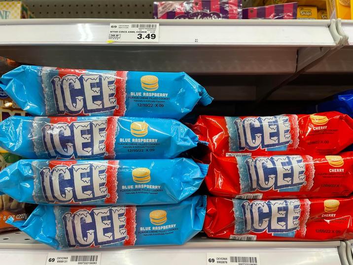 CKY/CRAN 69 6011135 MTHR CIRCS ANML COOKIE 302 38.8 3.49 Snaps T8 (2278) CEE CEE CEE BLUE RASPBERRY FLAVOR CREME FILLED COOKIES Naturally & Artificially Flavored 12/10/22 X 09 BLUE RASPBERRY FLAVOR CREME FILLED COOKIES Naturally & Artificially Flavored 12/10/22 X 09 BLUE RASPBERRY FLAVORED COOKIES CEE y Flavored BLUE RASPBERRY FLAVOR CRÈME FILLED COOKIES Naturally & Artificially Flavored ICEE CEE CEF CHERRY ED COOKIE CREME 19/09/22 X 09 CHERRY LAVOR CREME FILLED Hauly &Afic 12/09/22 x CHERRY 12/09/22 X 09 CKY/CAKR 69 6908131 0007332156083 CKY/CRKR 69 6902878 0007332156082