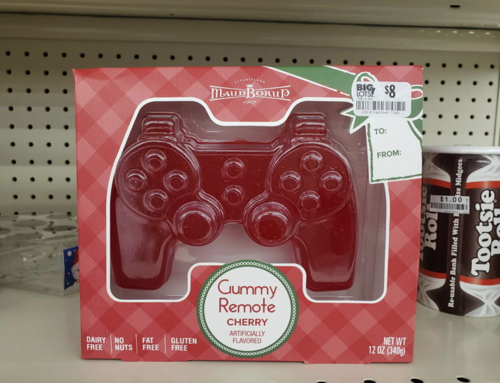 DAIRY NO FREE NUTS FAT FREE GLUTEN FREE MAUDBORUP 1907 BIG $8 LOTS! 110 02 004 200 810445649 7 090 TO: FROM: Gummy Remote CHERRY ARTIFICIALLY FLAVORED NET WT 12 OZ (340g) 1101078404 100 $1.00 Re-usable Bank Filled With Bize Midgees Tootsie