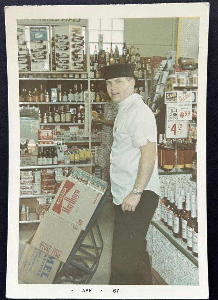 SAS 9.99 טי ០.០០០ XOS 401-415 Soz EMEL PALL MALL ARETTES TOBACCO CO APR . 67