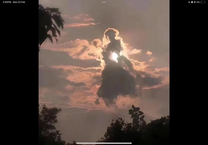 3:58 PM Mon 23 Feb 2%