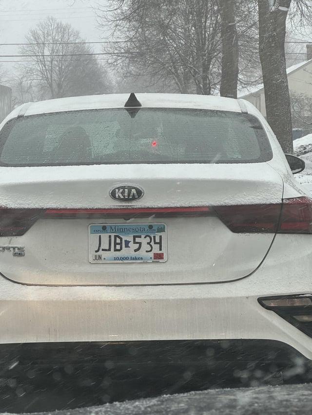 KIA EXPLORE Minnesota. .com JJB 534 JUN 10,000 lakes. 20