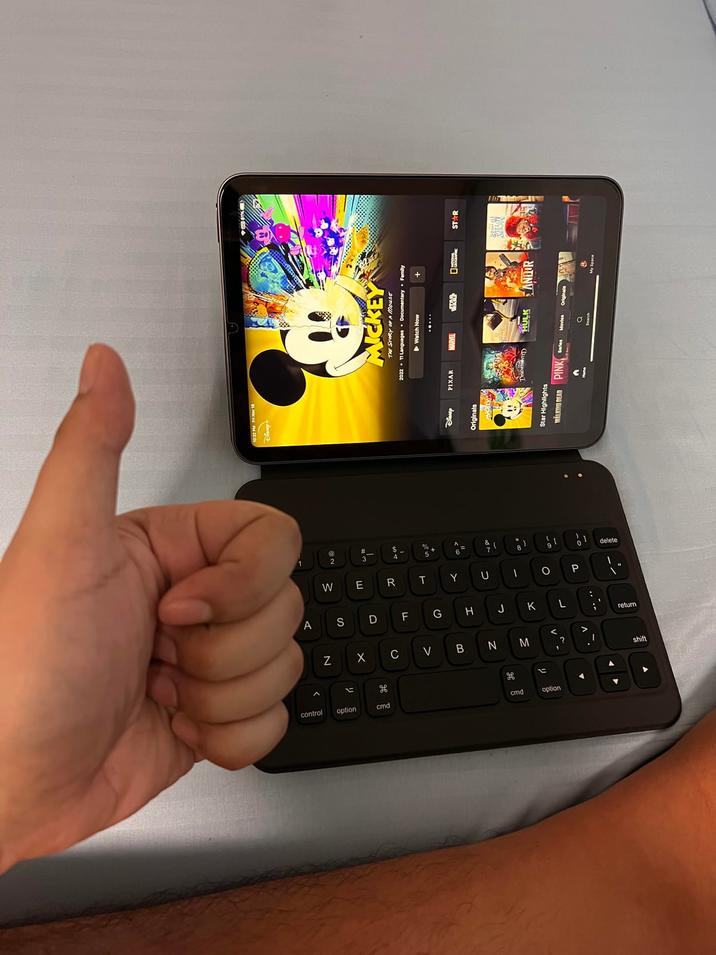 A Z C дв option control cmd # $ 4 5 2 < 9 MICKEY THE STORY OF A Mouse 19 ► Watch Now + PIXAR W E R T Y 2 о P : S D F J H G K L return < > > B N M ? I shift H A cmd option delete Star Highlights WALKING DEAD STAR