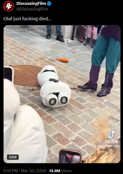 A post by DiscussingFilm sharing a video of the Olaf animatronic dying.