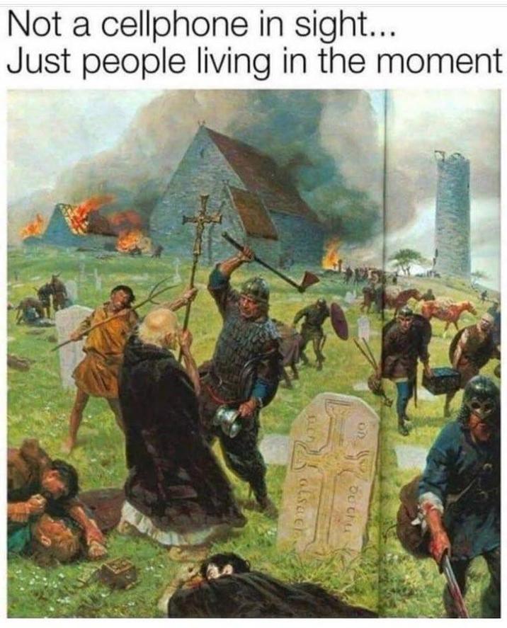 Not a cellphone in sight... Just people living in the moment On bu chu ALCH alsacks