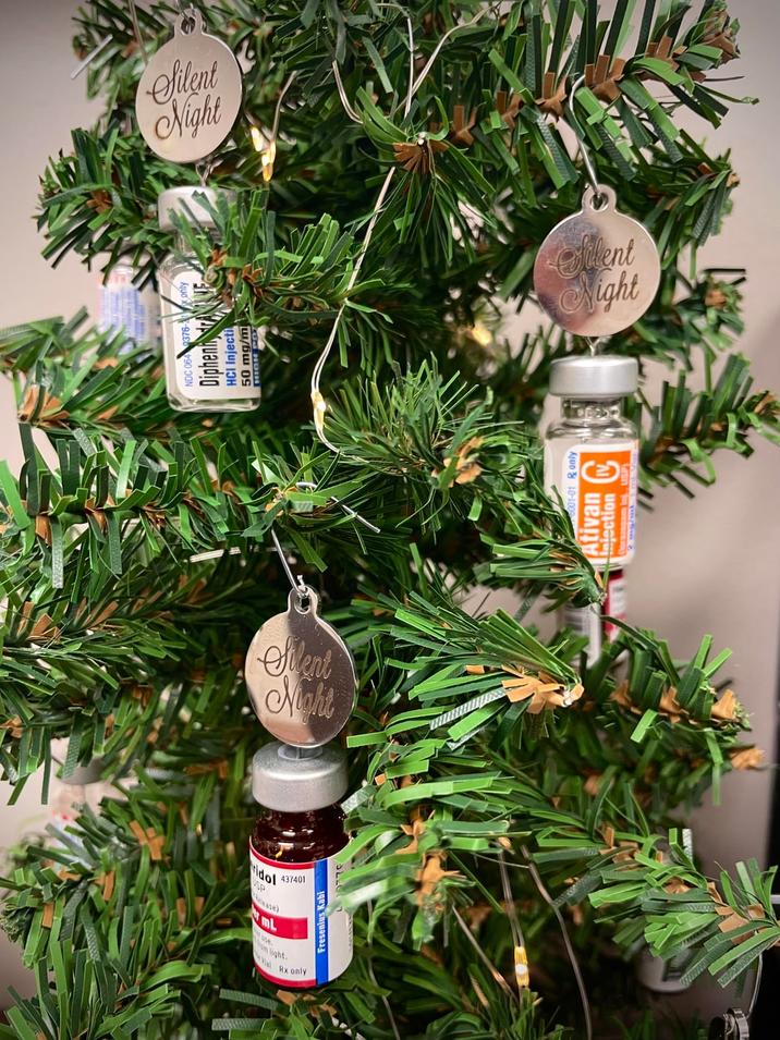 ridol SP 437401 Release use. Val Rx only Silent Night Diphen HCI Injecti 50 mg/m Silent Maht Cilent Night Ativan Injection Ronly