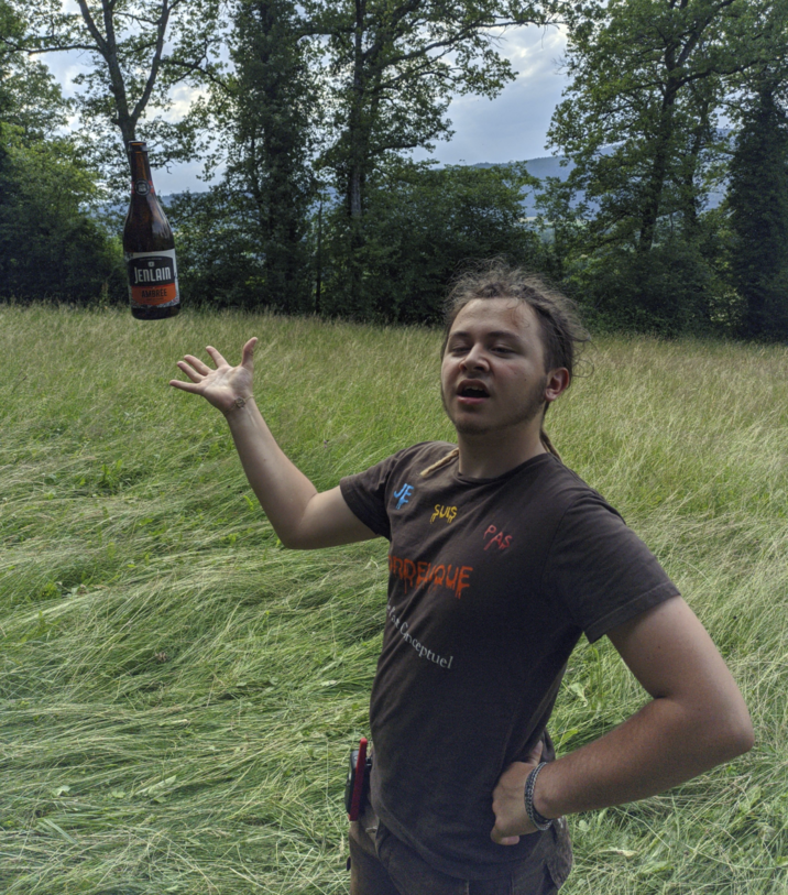JENLAIN AMBREE SUIS REQUE At Conceptuel
