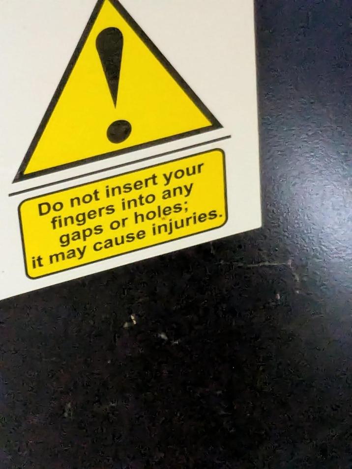 Do not insert your fingers into any gaps or holes; it may cause injuries.