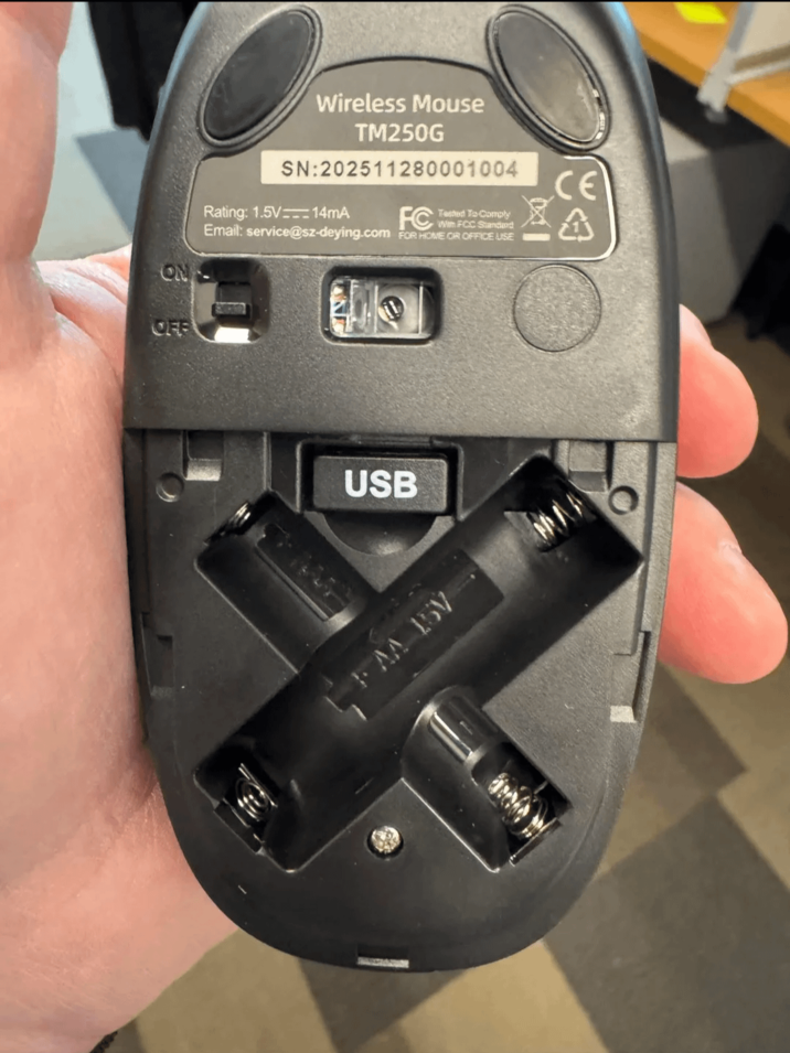 ON Wireless Mouse TM250G SN:202511280001004 Rating: 1.5V 14mA FC Tested To Comply Win FCC Standand Email: service@sz-deying.com FOR HOME OR OFFICE USE OFF USB FAA 15V GA CE