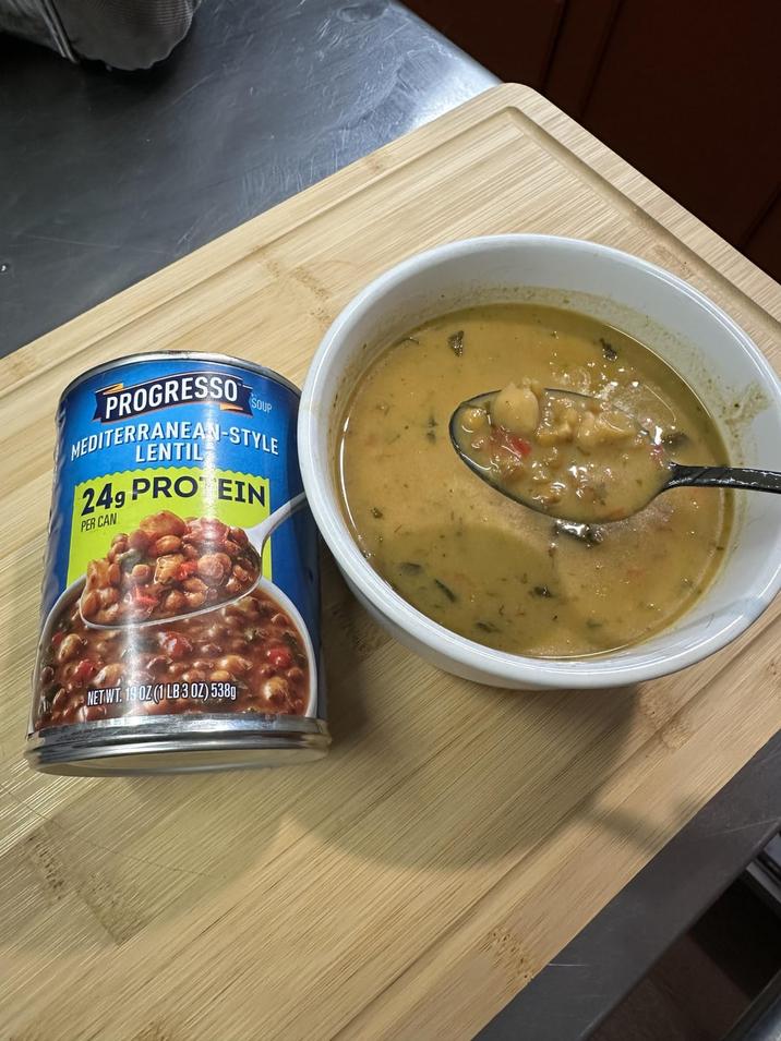 PROGRESSO SOUP MEDITERRANEAN-STYLE LENTIL 24g PRO EIN PER CAN NETWT. 19 OZ (1 LB 3.0Z) 538g