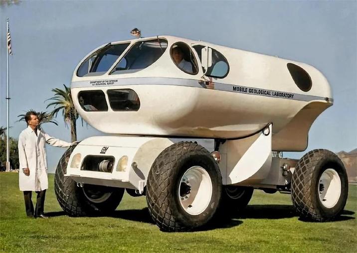 DEPARTMEST OF THE INTERIOR MOBILE GEOLOGICAL LABORATORY GM