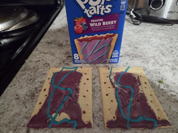 tarts FROSTED WILD BERRY Naturally Flavored with Other Natural Flavors Sabor natural con otros sabores naturales 10 31. ALSTRIES 8 TOASTER PASTRIES PASTELILLOS PARA TOSTAR * PROUDLY PAKED USA NET WT/PESO NETO 135 02 (384) MAKIT H