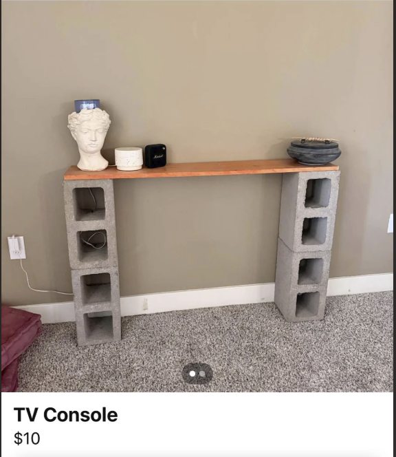 TV Console $10