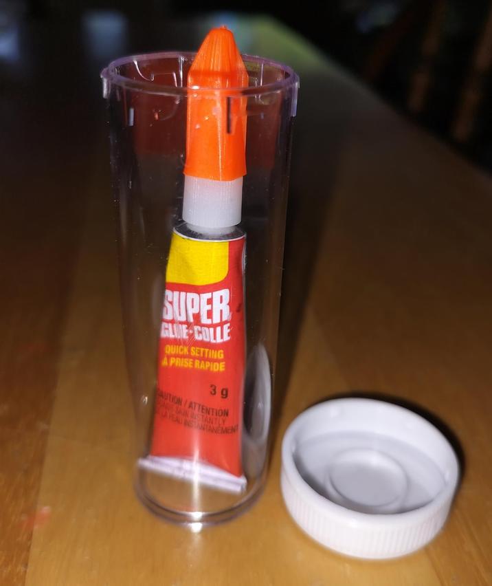 SUPER GLUE-COLLE QUICK SETTING A PRISE RAPIDE 3 g CAUTION/ATTENTION ANDS SKIN INSTANTLY LA PEAU INSTANTANEMENT