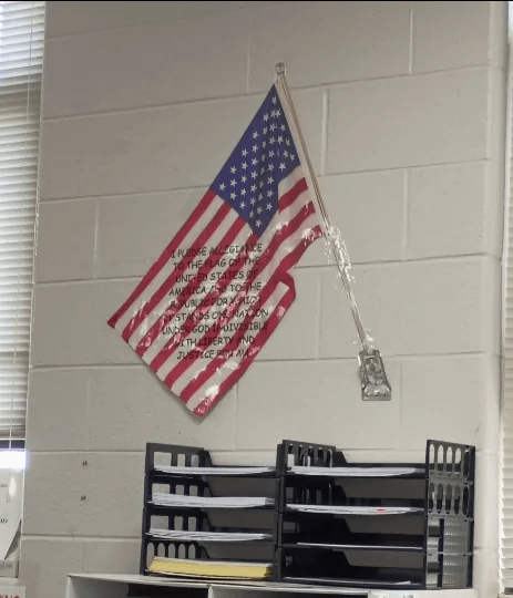 PLEDGE LEGANCE TO THE FLAG THE UNDED STATES AMERICA TO HE UBL FOR ST SOMNATION UNDER GOD DIVISIBL ĐÔ THỊ THER NO JUSTICE TAV