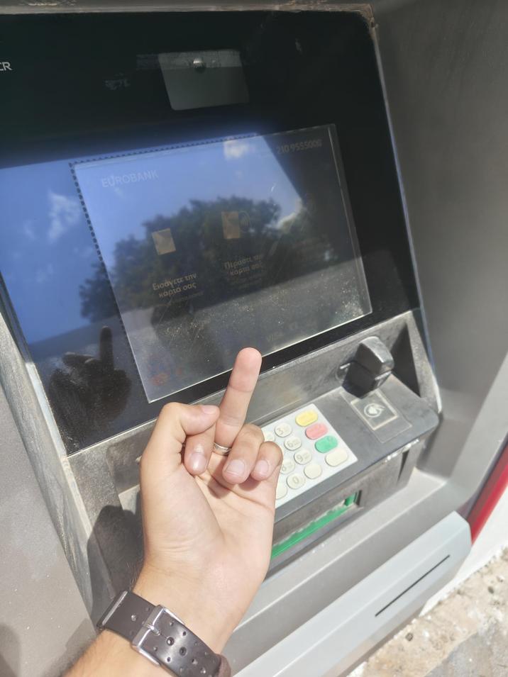 R EUROBANK 210 9555000 Εισάγετε την κάρτα σας voyant, naved Περάστε την κάρτα σας 0000