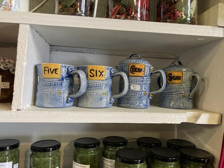 $7 RK LISH FIVE Six C REAK GAR HERKIN RELISH ON RELISH ber, vinegar,