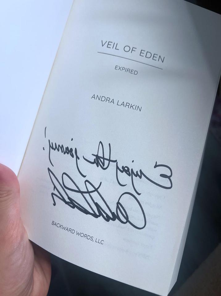 VEIL OF EDEN EXPIRED ANDRA LARKIN 30\མས ༢ ས་༢ BACKWARD WORDS, LLC