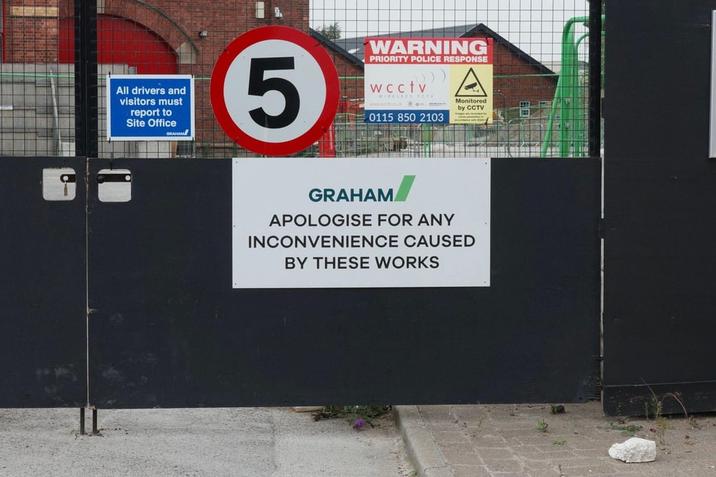 All drivers and visitors must report to Site Office 5 WARNING PRIORITY POLICE RESPONSE wcctv WIRCLETE CCTV 0115 850 2103 Monitored by CCTV GRAHAM APOLOGISE FOR ANY INCONVENIENCE CAUSED BY THESE WORKS