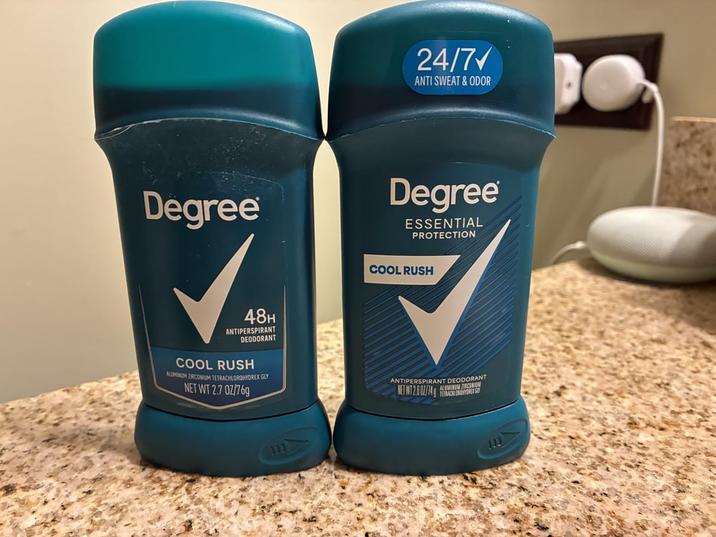 Degree 24/7 ANTI SWEAT & ODOR Degree ESSENTIAL PROTECTION COOL RUSH 48H ANTIPERSPIRANT DEODORANT COOL RUSH ALUMINUM ZIRCONIUM TETRACHLOROHYDREX GLY NET WT 2.7 02/76g ANTIPERSPIRANT DEODORANT NET WT 2.6 OZ/74 111 332