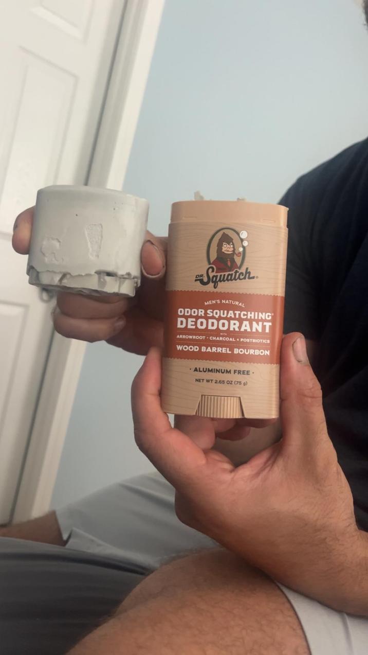 Squatch MEN'S NATURAL ODOR SQUATCHING® DEODORANT ARROWROOT CHARCOAL & POSTBIOTICS WOOD BARREL BOURBON ALUMINUM FREE. NET WT 2.65 OZ (75 g)