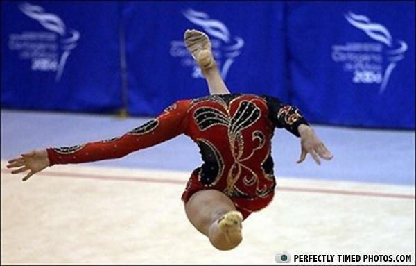 2004 PERFECTLY TIMED PHOTOS.COM