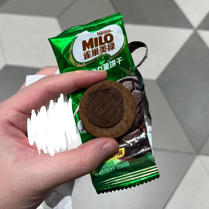 NestleⓇ MILO 雀巢美祿 ~力量饼干 3克力味 质期:12个月 一味质日期/批号:见包装背面