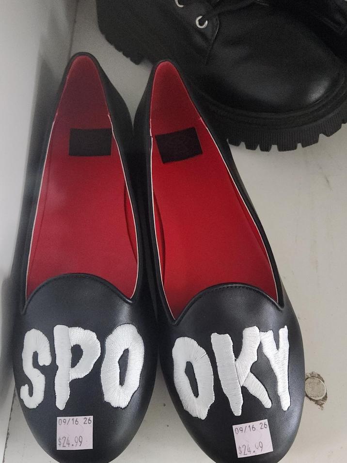 ง SPOOKY 09/16 26 $24.99 09/16 26 $24.99