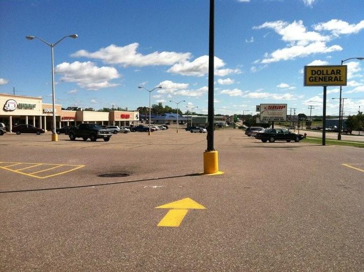 RESTAURANT LOUN snap SUPT & SCT SPECIALS JORGET MERTHENE DOLLAR GENERAL