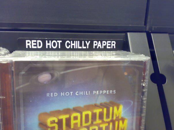 RED HOT CHILLY PAPER RED HOT CHILI PEPPERS STADIUM TUM