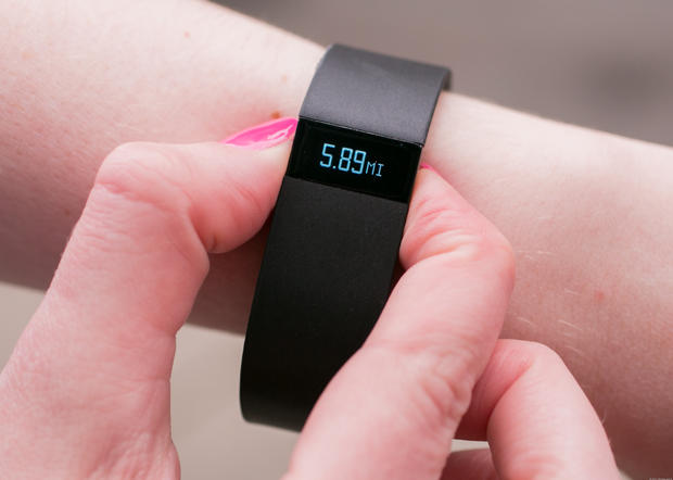 "Source":http://www.orthonowcare.com/doral/wp-content/uploads/sites/3/2015/01/Fitbit-OrthoNOW.jpg