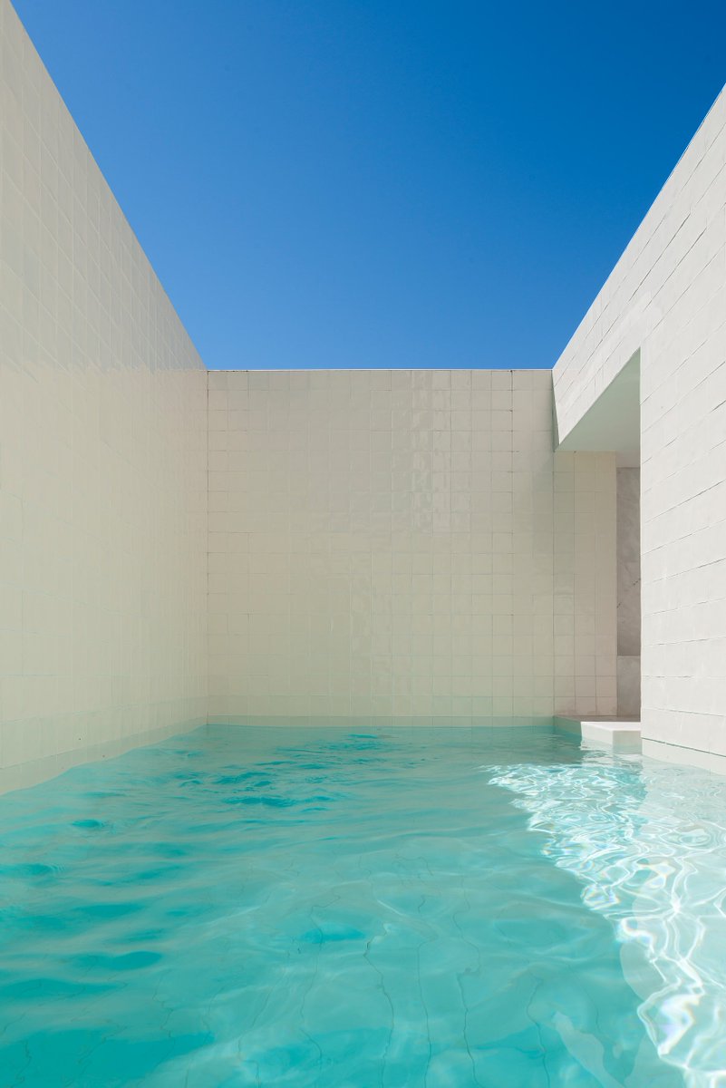 Pool Pool Pool | Liminal Spaces / Images With Elegiac Auras / Dreamcore ...