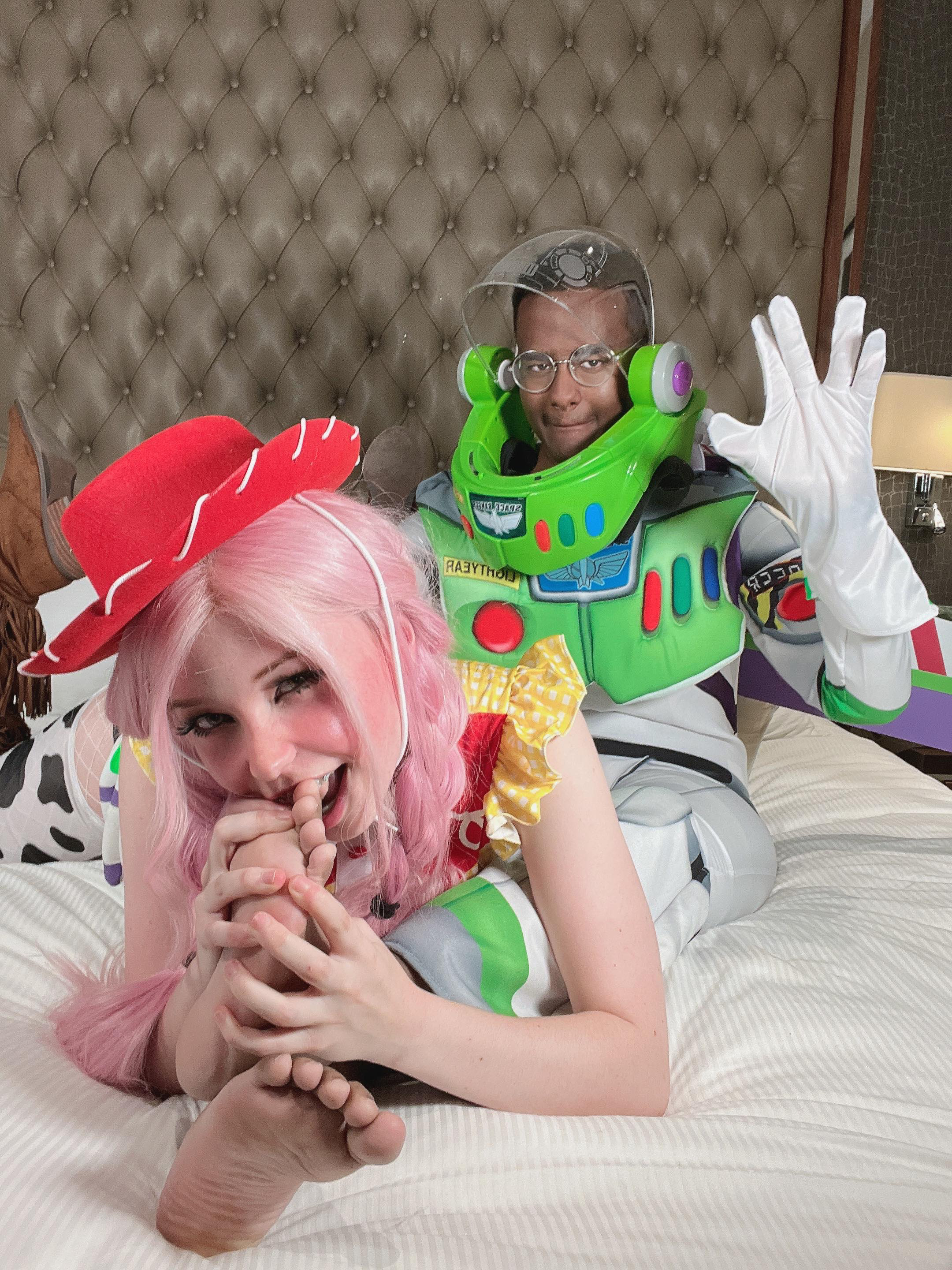 Twomad and belle delphine tape